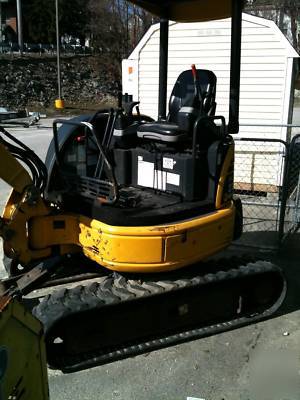 2007 komatsu PC27 mini excavator 6,130# only 492 hours 