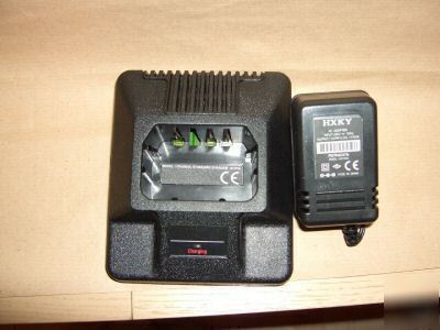 Motorola GP300/GP88 desk top trickle charger