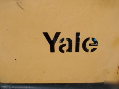 Nice yale forklift cheap and in top shape 