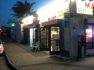 Convenient store beer wine mini mart market whittier ca