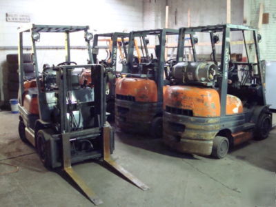 1999 toyota forklift 5100LB lpg with side shift