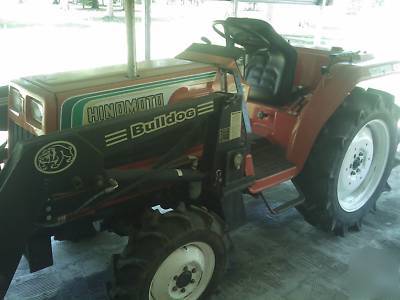 Hinomota 27 hp 4WD with a 285 bulldog loader