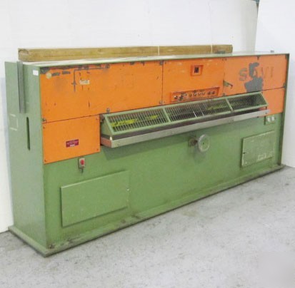 Savi 2.5M veneer guillotine