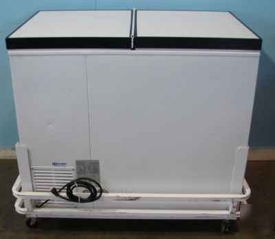 Fricon bunker freezer with flip top lid, 42