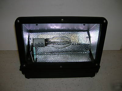 New 150 watt hps full cutoff wallpack & lamp