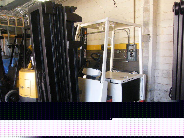 Nissan electric forklift reaches up 311