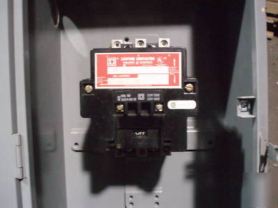 Square d 100 amp 3 pole lighting contactor w/ enclosure
