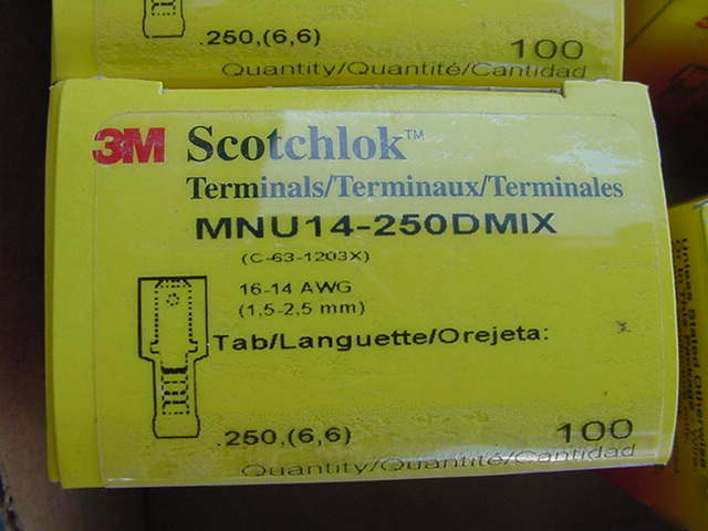 3M scotchlok terminals MNU14-250DMIX 16-14AWG male 100