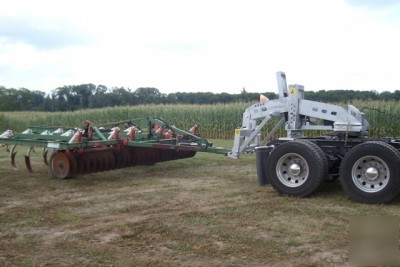 Cat 3 farm implement wrecker towing unit 35,000LB cap.