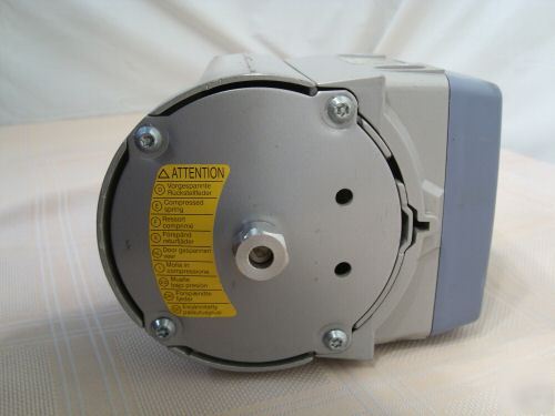 Landis & staefa electro hydraulic actuator with valve 