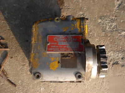 Caterpillar D4 7U - pony motor