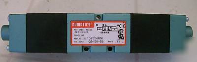 New numatics dual solenoid valve 152SS400K 120V 150 psi 