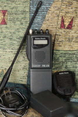 Radio shack cb radio 40-channel trc-231 + extras