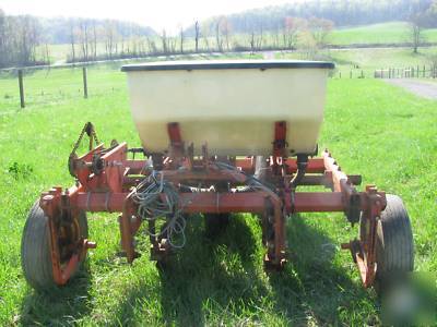 Allis chalmers model 78 air champ 2 row corn planter