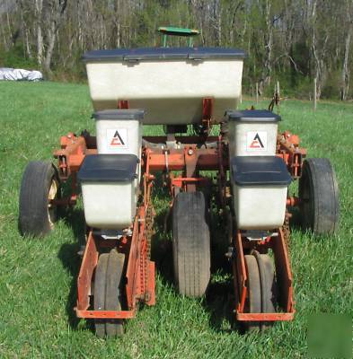 Allis chalmers model 78 air champ 2 row corn planter