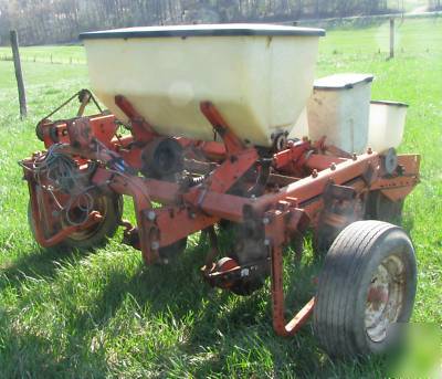 Allis chalmers model 78 air champ 2 row corn planter