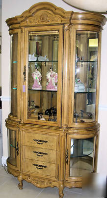 Bernhardt flair division lighted china cabinet *we ship