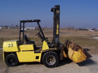 Hyster model H80XL / bucket mounted on it. / check out