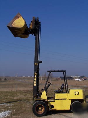 Hyster model H80XL / bucket mounted on it. / check out