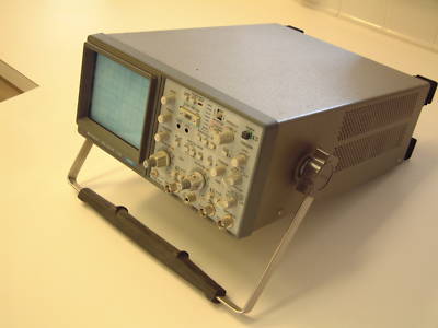 Hitachi v-655 60 mhz dual channel oscilloscope