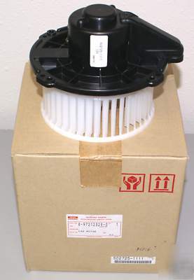 Honda passport 99-02 blower motor in oem original box