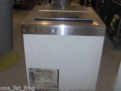 Used hussmann ice cream dipping storage cabinet freezer