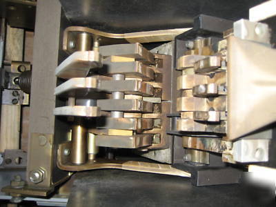Ge akr-7D-100 4000 a amp breaker rms-9 mvt trip 635 v