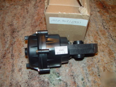 Kmc mcp-36318000 pneumatic rotary actuator 2 avail.