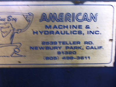 Hydraulic exhaust pipe bender
