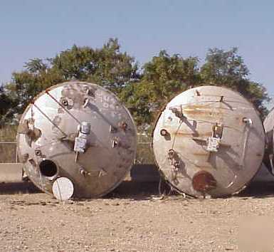 15,000 15000 gallon stainless steel tank w coil & mixer