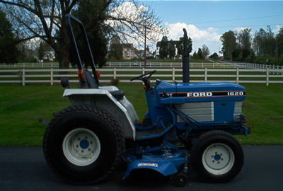 Ford 1620 diesel tractor, 4X4, 60