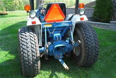 Ford 1620 diesel tractor, 4X4, 60