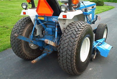 Ford 1620 diesel tractor, 4X4, 60