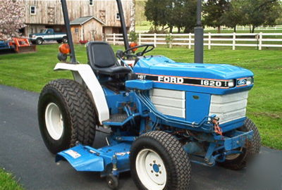 Ford 1620 diesel tractor, 4X4, 60