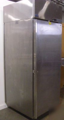 Norlake pass-thru heated holding cabinet, with rack