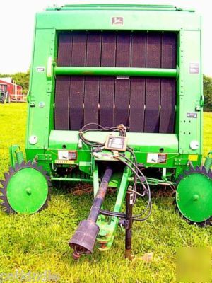 1998 john deere model 566 round baler 1245 bales