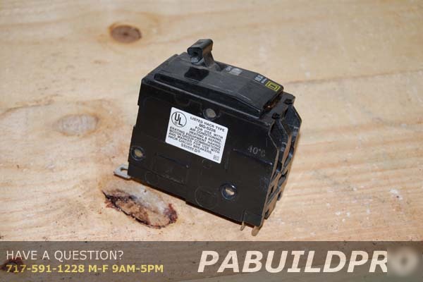 Square d mg-5226 30 amp circuit breaker 120/240V 2 pole