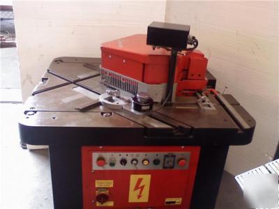 Amada model csw-250 hydraulic power notcher must go