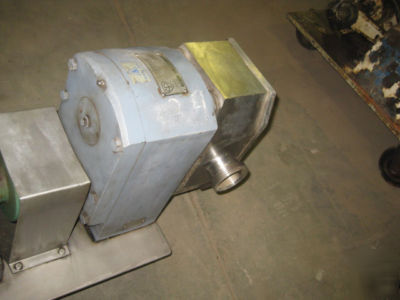 Apv crepaco size pd positive displacement rotary pump 