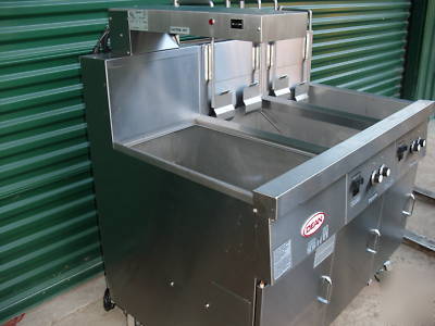 Fryer gas dean 2 bay gas fryer with filtering system