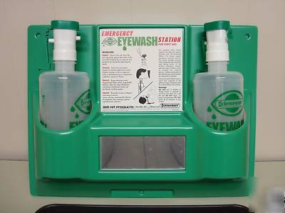 Scienceware emergency eyewash station two 32 oz bottles