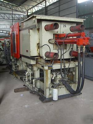 *plastic injection kawaguchi 260TON K265C, year 2000