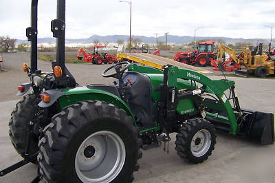 Tractor R3644 hst 