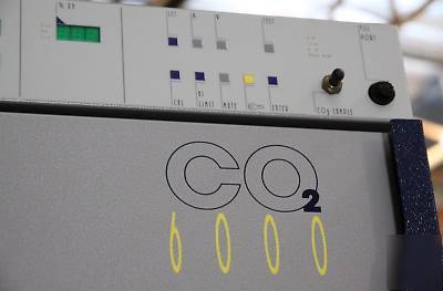 Thermo-precision 6000 water jacketed CO2 incubator