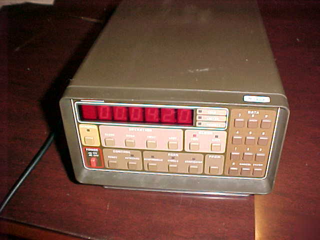 Keithley 705 scanner w/7055 & 7054 cards great