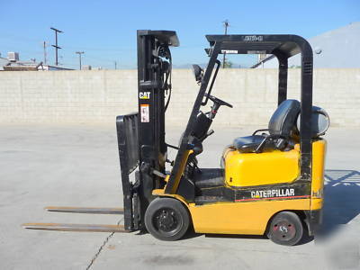 2001 caterpillar GC15K 3000 lb 3 stage forklift 1