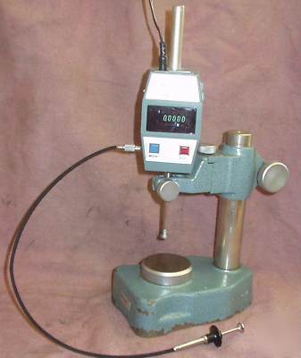 Mitutoyo digimatic indicator, stand, w/lift cable xlnt