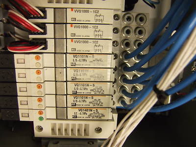 Allen-bradley micrologix 1000 plc in enclosure with p/s