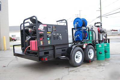 Hot water pressure washer with wash water recovery,