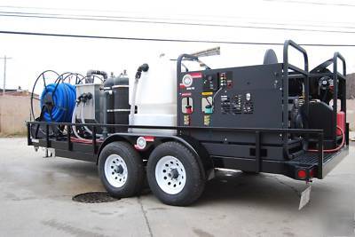 Hot water pressure washer with wash water recovery,